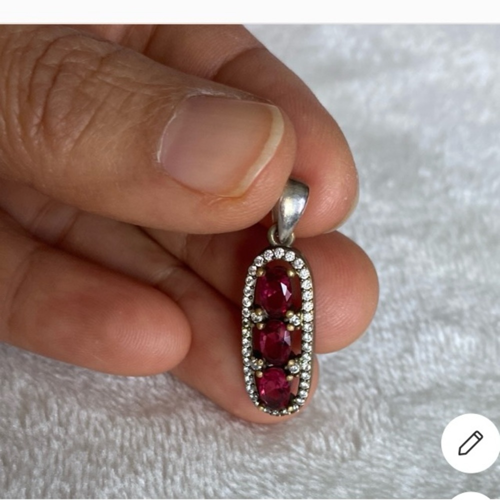 Vintage Red and Silver Pendant with Classic Cluster Design